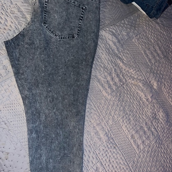 Ultimate Stretch Skinny Jeans - Picture 2 of 3